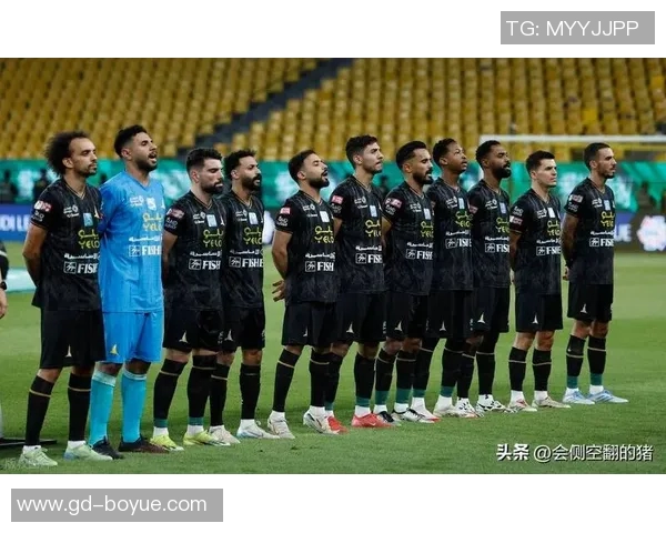 再次联手足球明星打造全新赛事盛典引发全球关注与热议 再次联手足球明星打造全新赛事盛典引发全球关注与热议