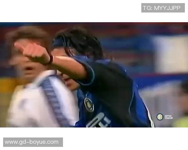 足球明星换球衣瞬间大揭秘精彩瞬间回顾与球迷互动热潮 足球明星换球衣瞬间大揭秘精彩瞬间回顾与球迷互动热潮